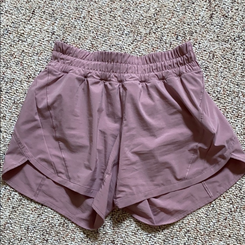 Lululemon tracker shorts
